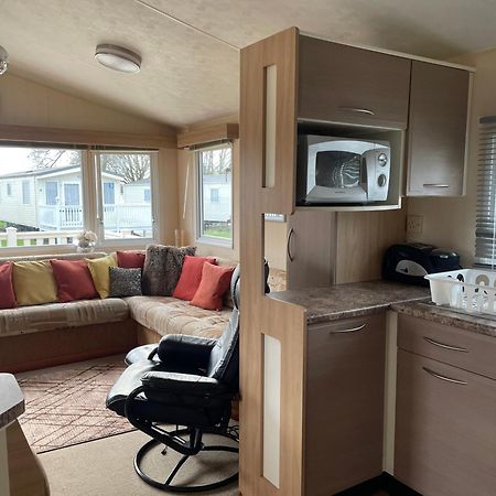 Cosy 3 Bedroom Caravan, Южен Сърни Екстериор снимка