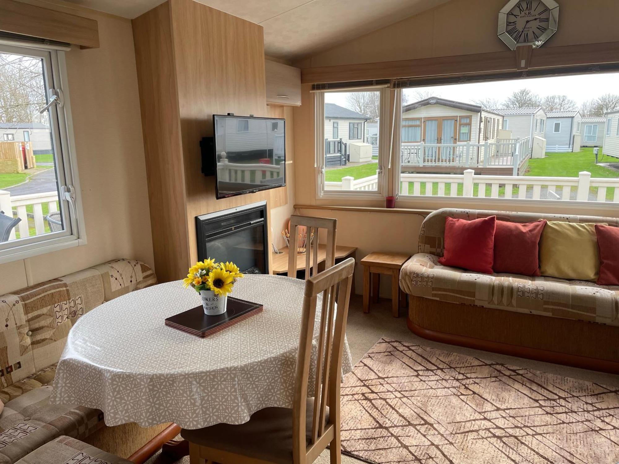 Cosy 3 Bedroom Caravan, Южен Сърни Екстериор снимка